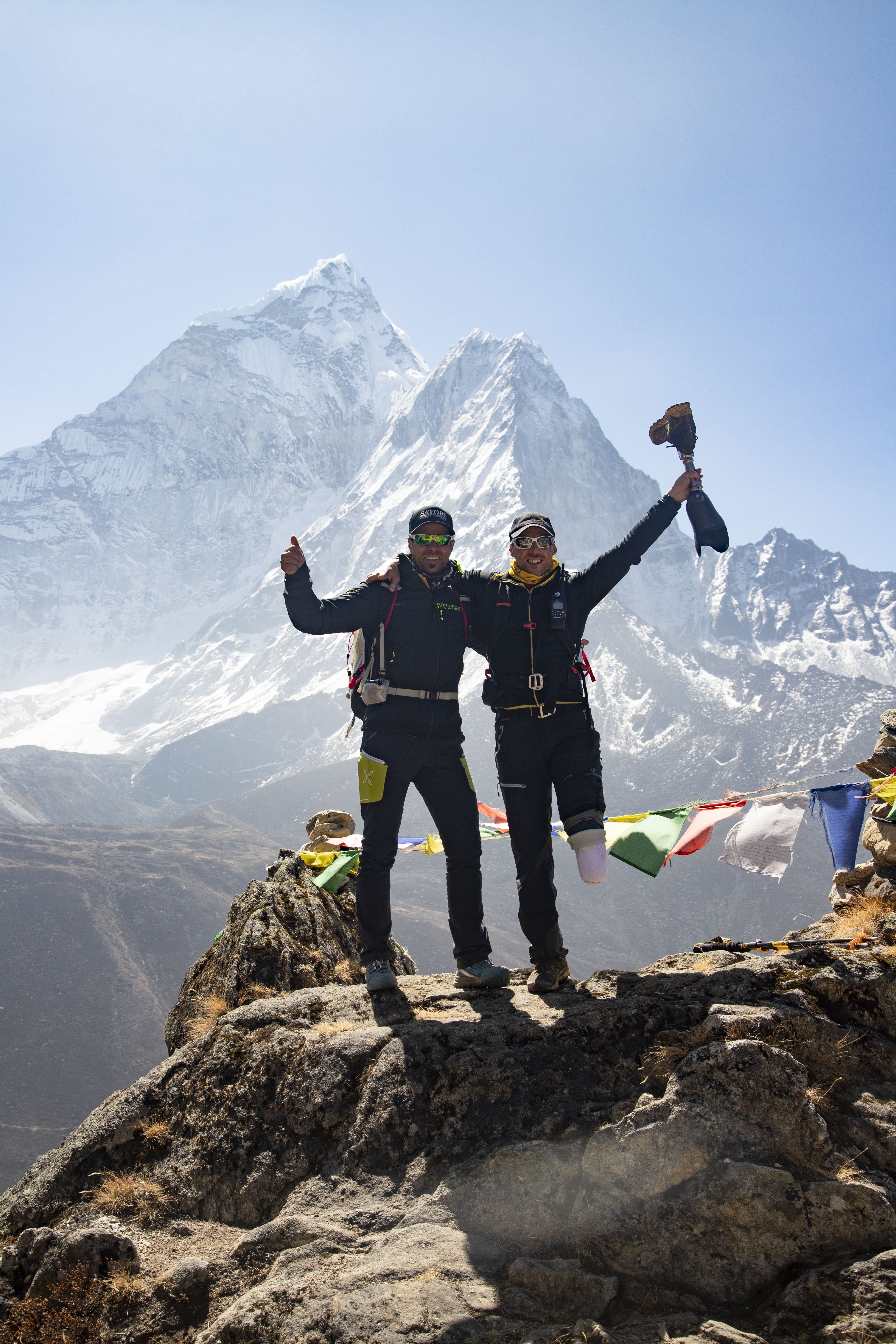 Andrea Lanfri aims to summit Mount Everest on two prosthetic legs